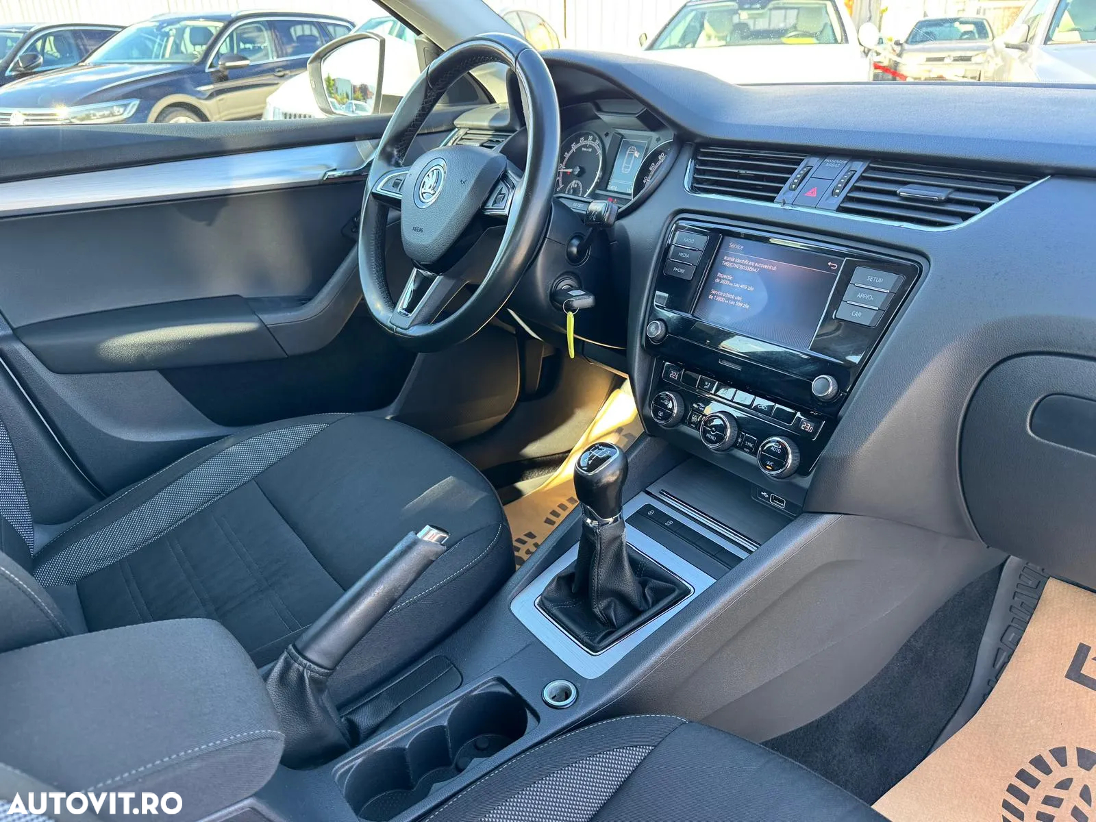 Skoda Octavia Combi Diesel 1.6 TDI Active - 11