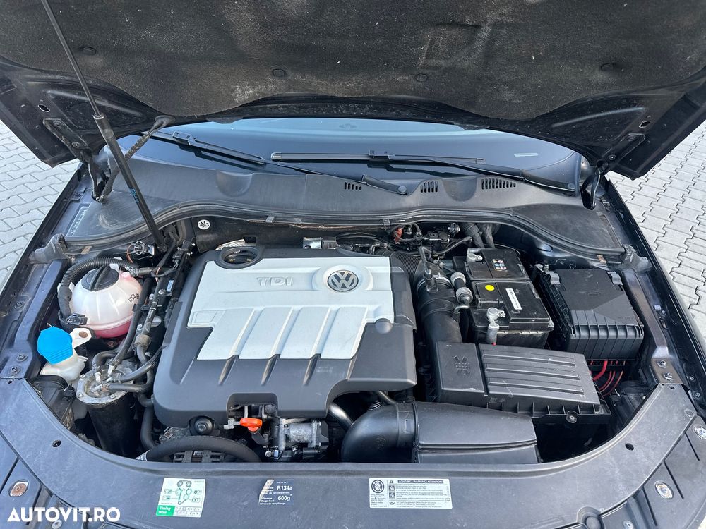Volkswagen Passat 2.0 TDI DPF DSG Highline - 21