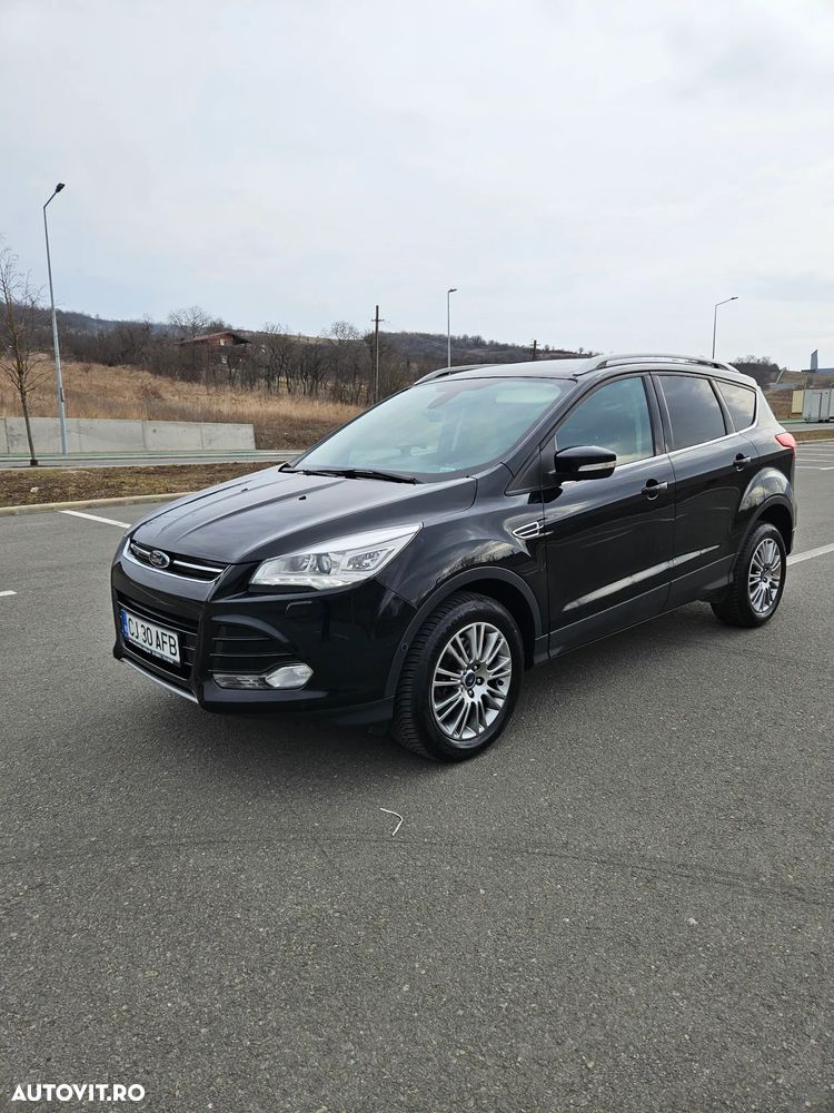 Ford Kuga 2.0 TDCi Powershift 4WD Titanium - 4