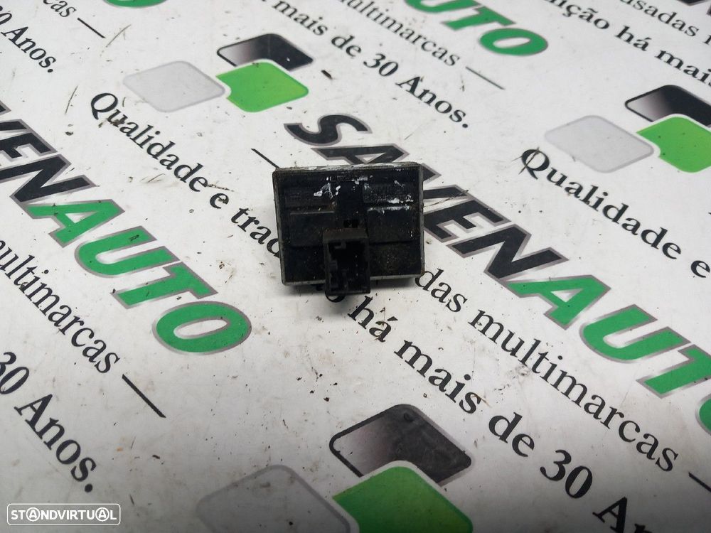 Botão / Botões / Comutador Vidro Esq Volkswagen Polo (9N_) - 2