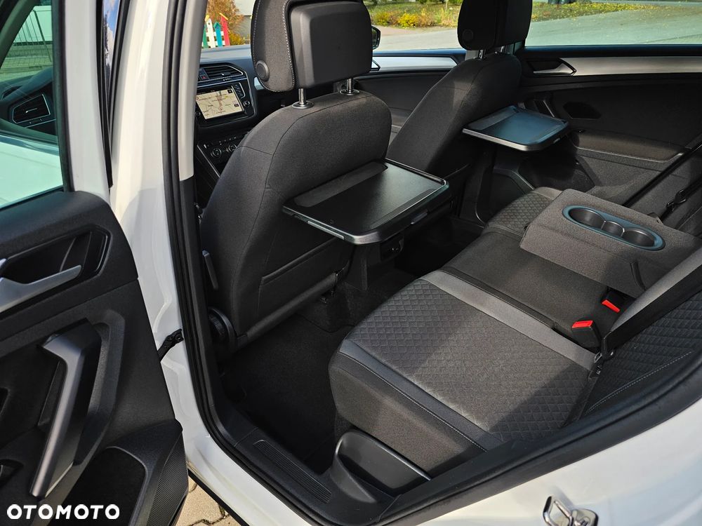 Volkswagen Tiguan - 14