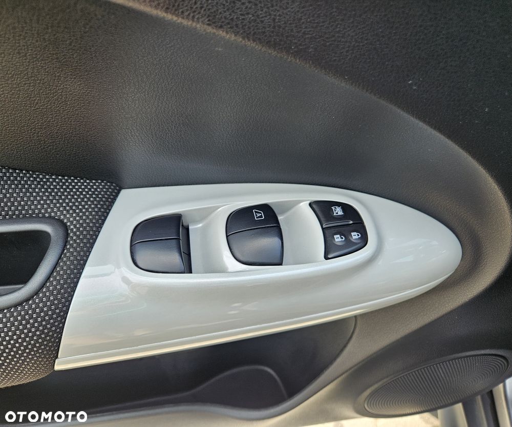 Nissan Juke 1.5 dCi N-Vision - 18