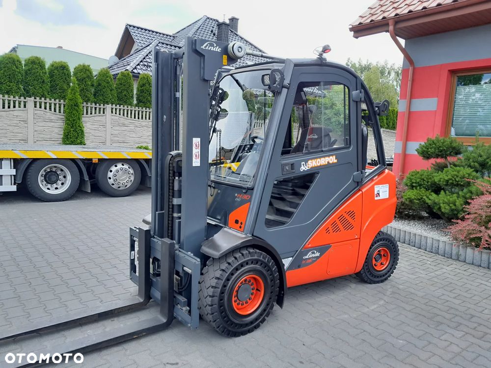 Linde H30T-02 - 1