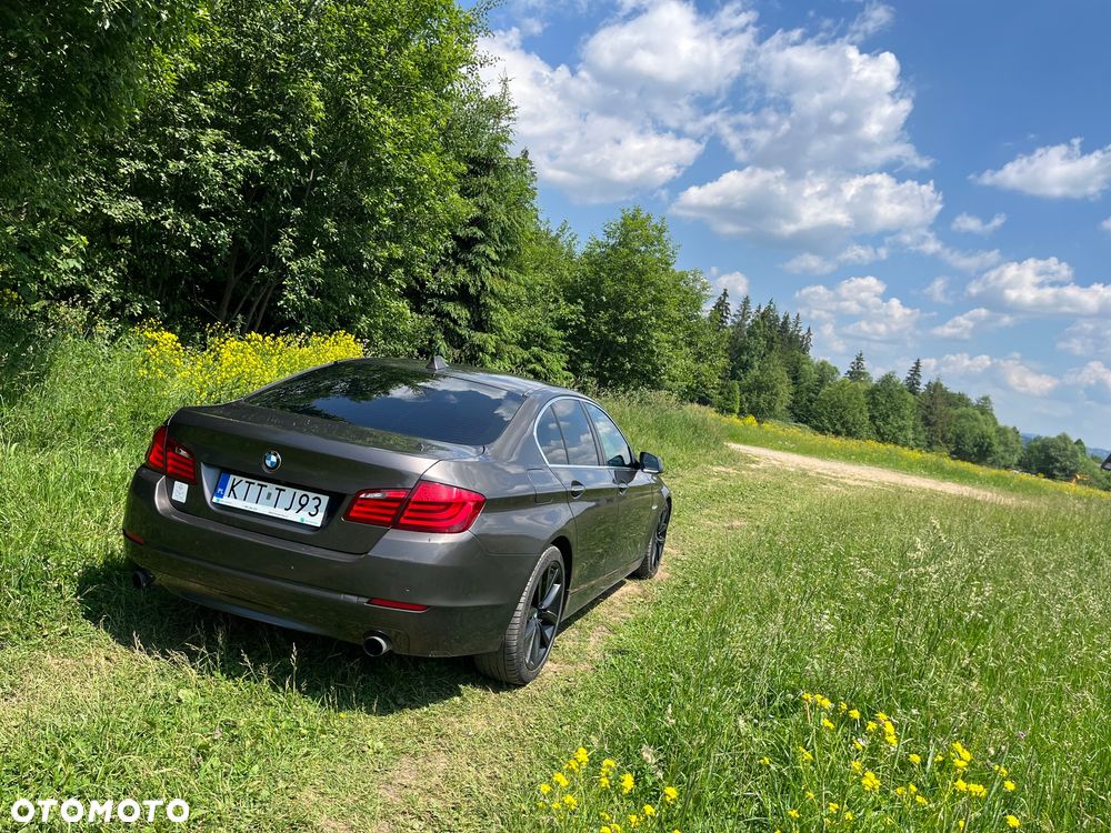 BMW Seria 5 535i xDrive Sport-Aut Modern Line - 7