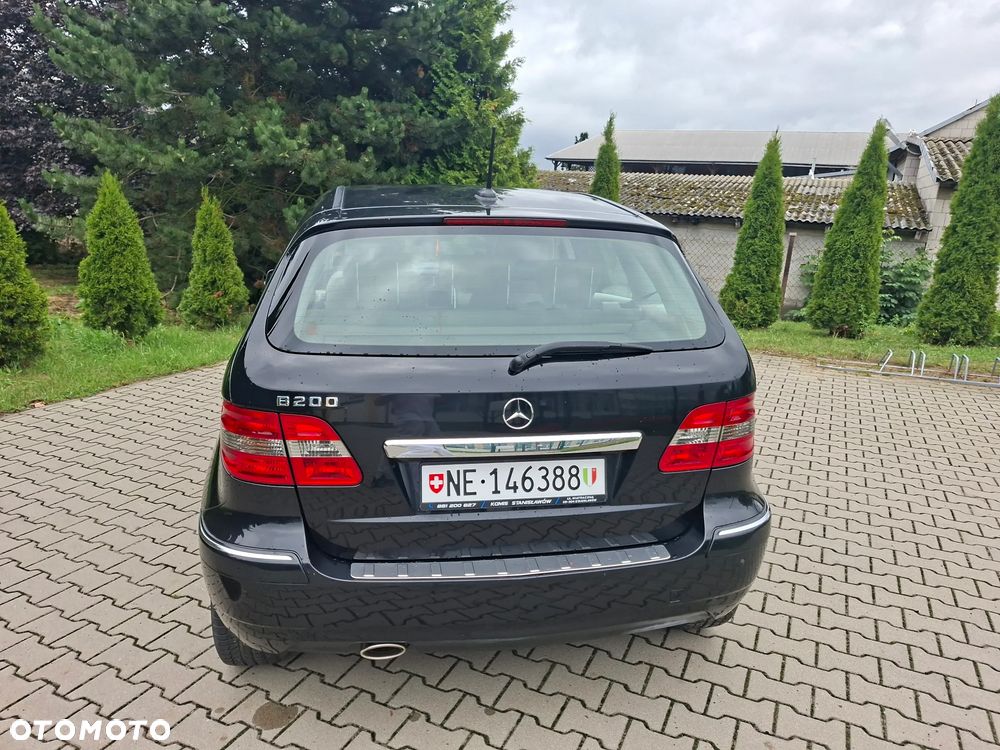 Mercedes-Benz Klasa B 200 Autotronic Special Edition - 9