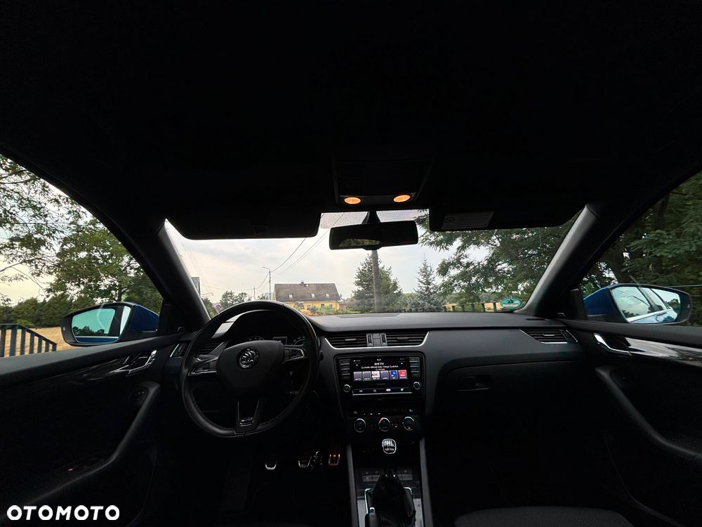 Skoda Octavia 2.0 TDI RS - 6