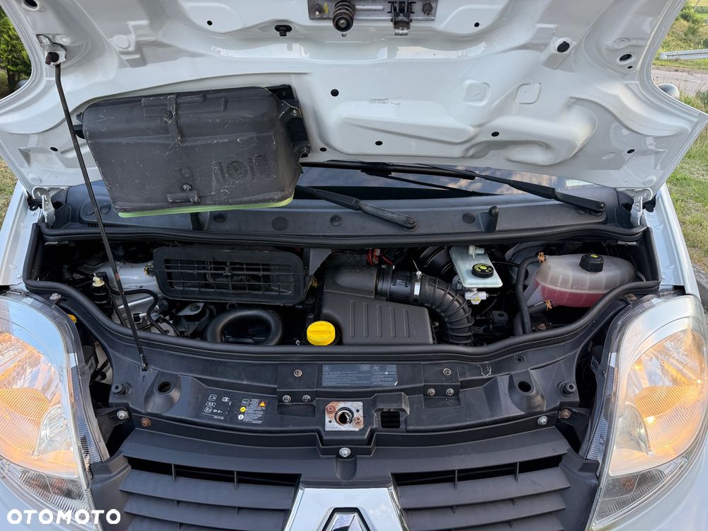 Renault Trafic - 23