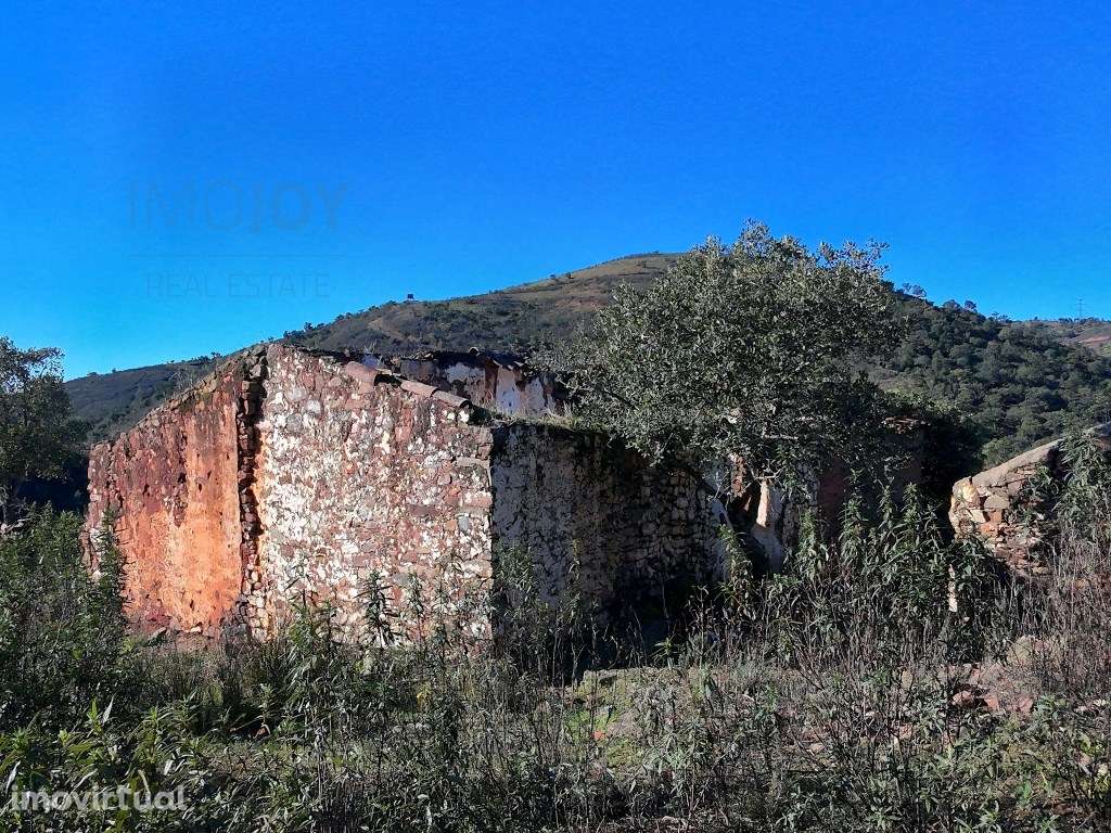 Terreno Misto com Ruína e Grande Potencial - São Bartolomeu de Mess... - Grande imagem: 3/19
