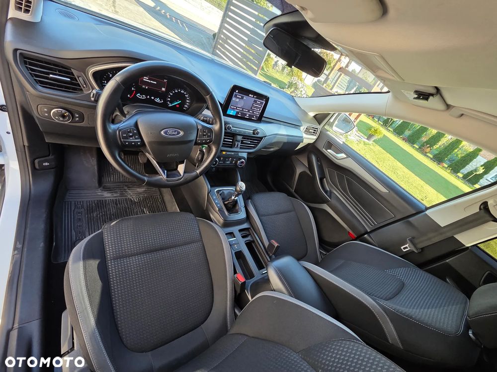 Ford Focus - 13