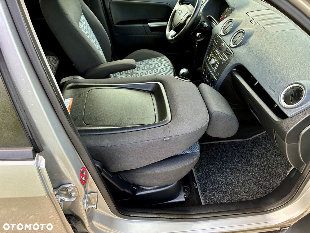 Ford Fusion 1.6 + - 25