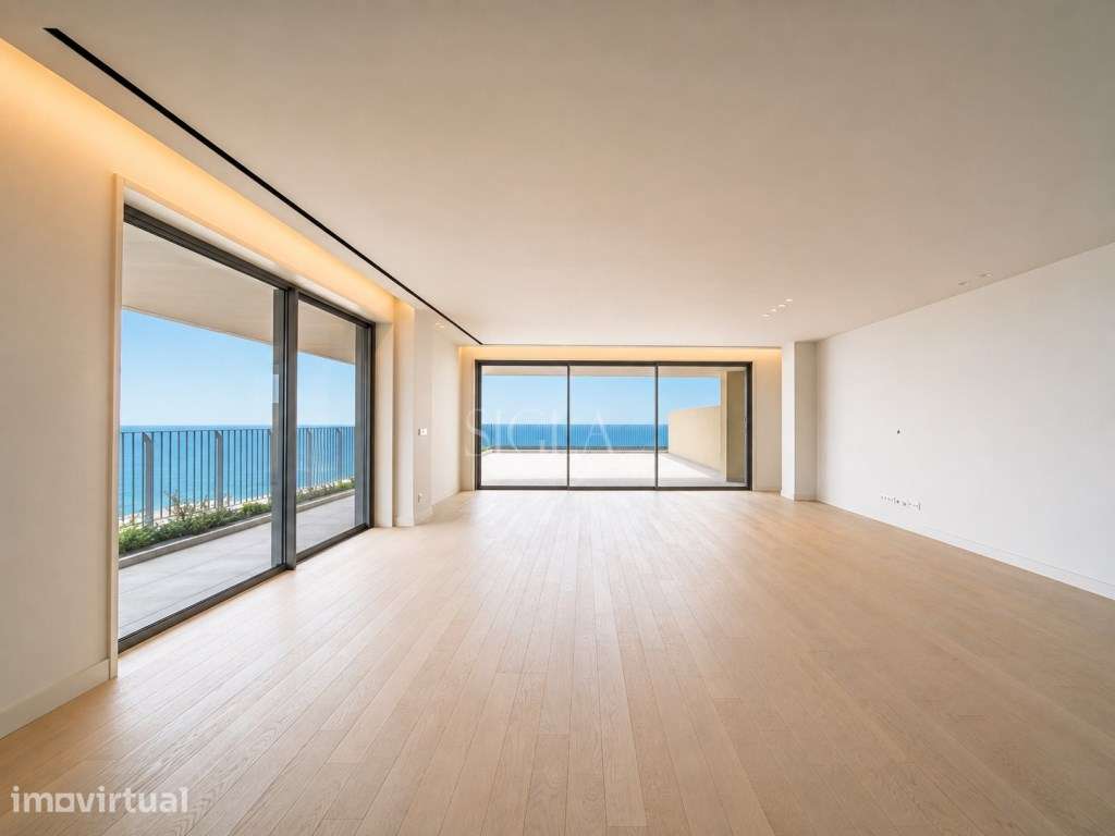 T3 Duplex em Primeira Linha de Mar