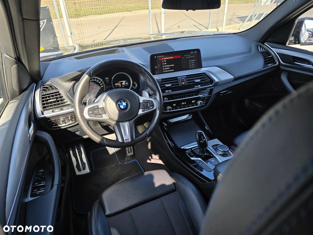 BMW X3 xDrive20d xLine - 24