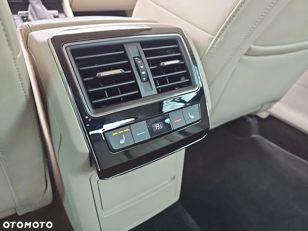 Skoda Superb 2.0 TDI SCR 4x4 L&K DSG - 27