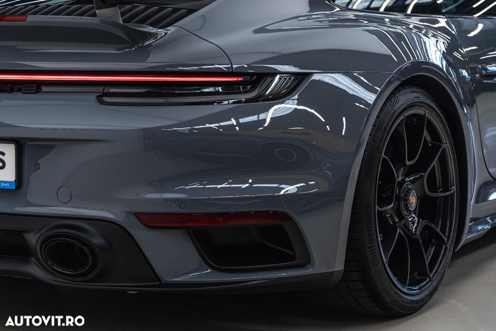Porsche 911-TURBO-S - 38