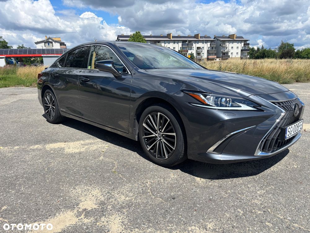 Lexus ES 300h Business Edition - 2
