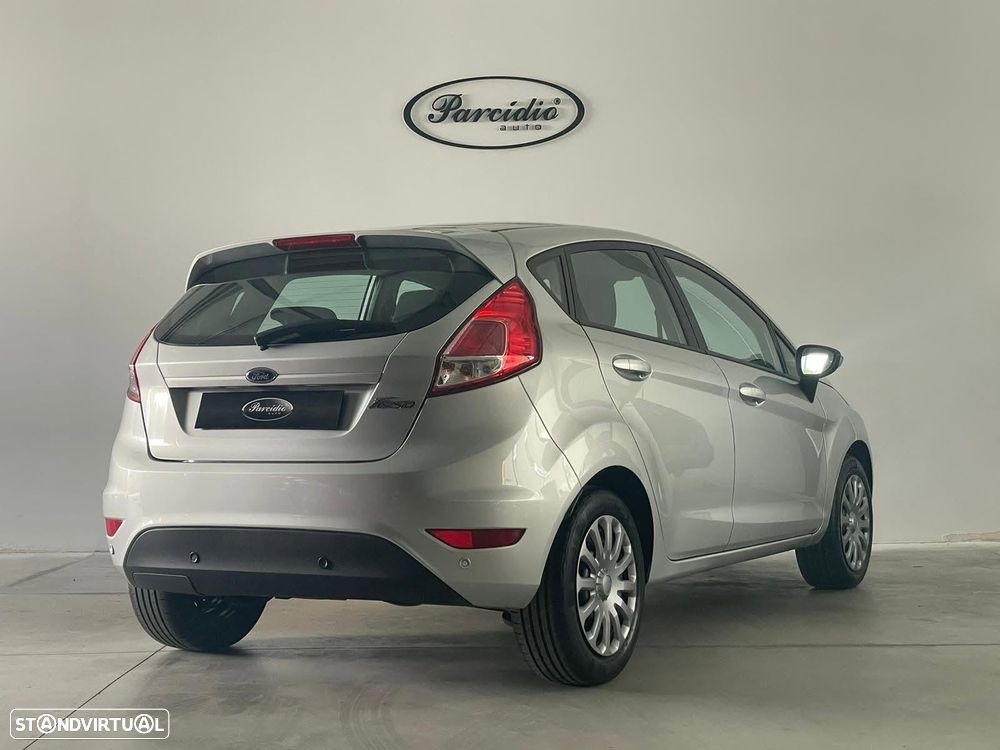 Ford Fiesta 1.0 Celebration - 6