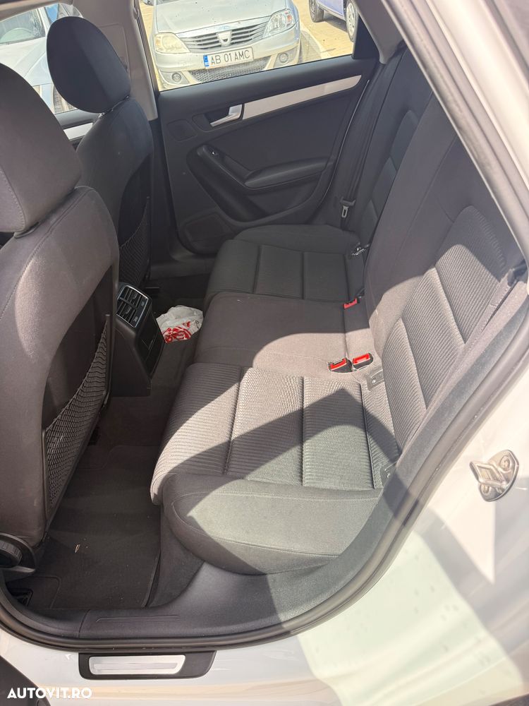 Audi A4 Limuzina 2.0 TDI DPF multitronic Attraction - 9