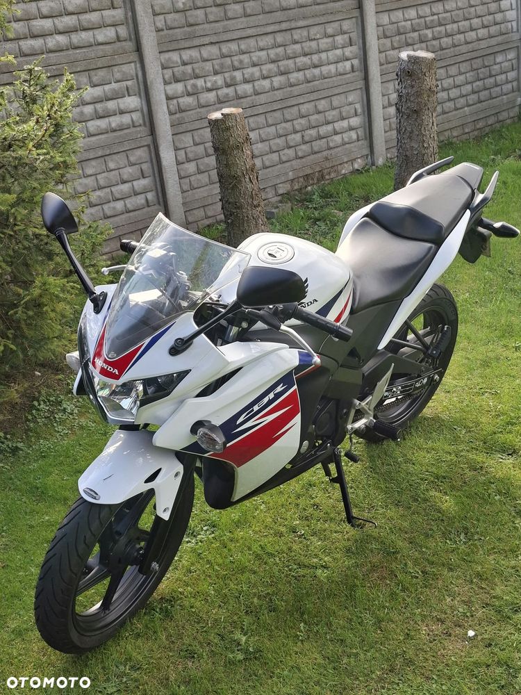 Honda CBR - 4