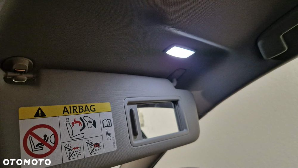 Volkswagen Golf - 11