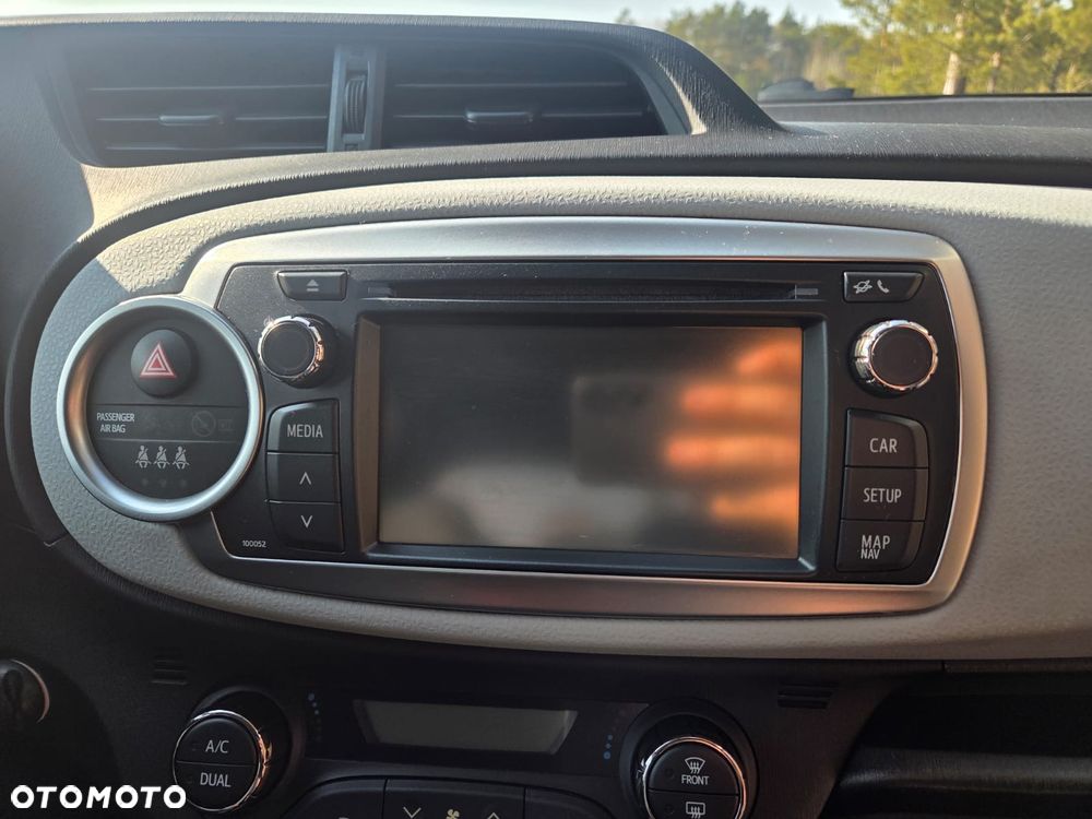 Toyota Yaris 1.5 VVT-i Selection - 15