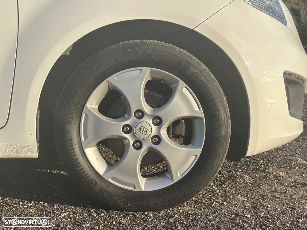 Kia Venga 1.4 CRDi TX ISG - 3