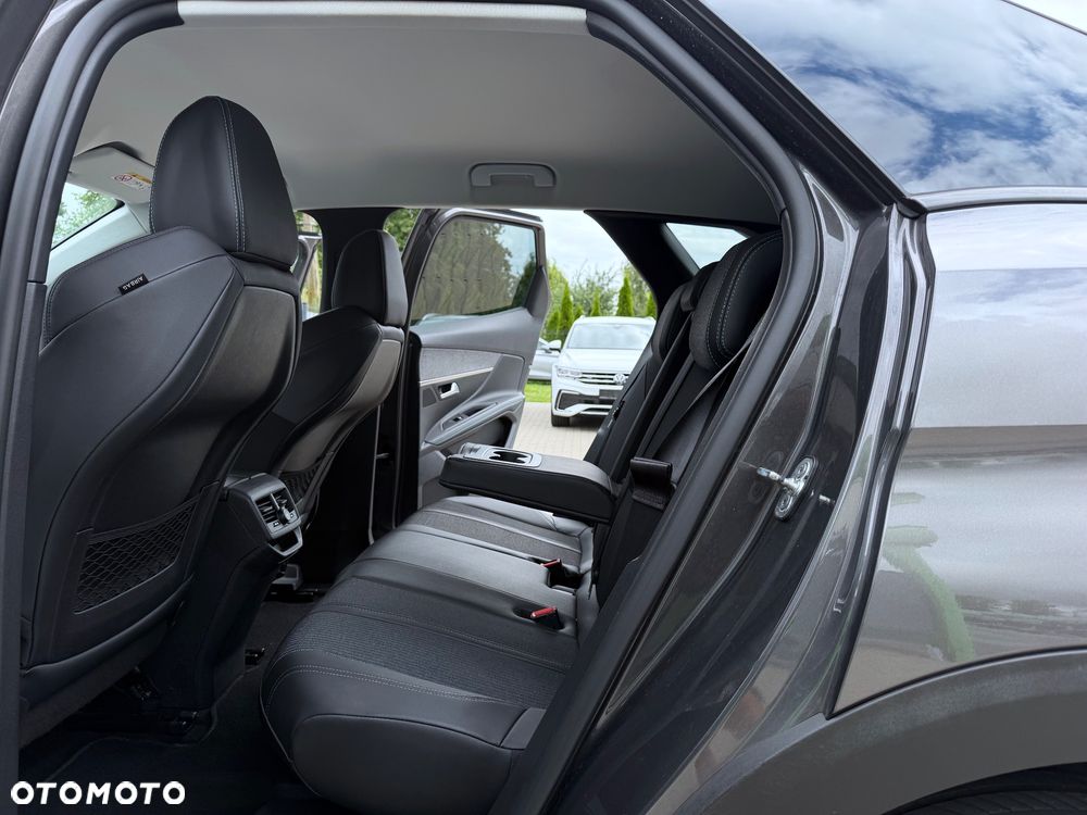 Peugeot 3008 BlueHDi 130 Stop & Start EAT8 Allure - 32