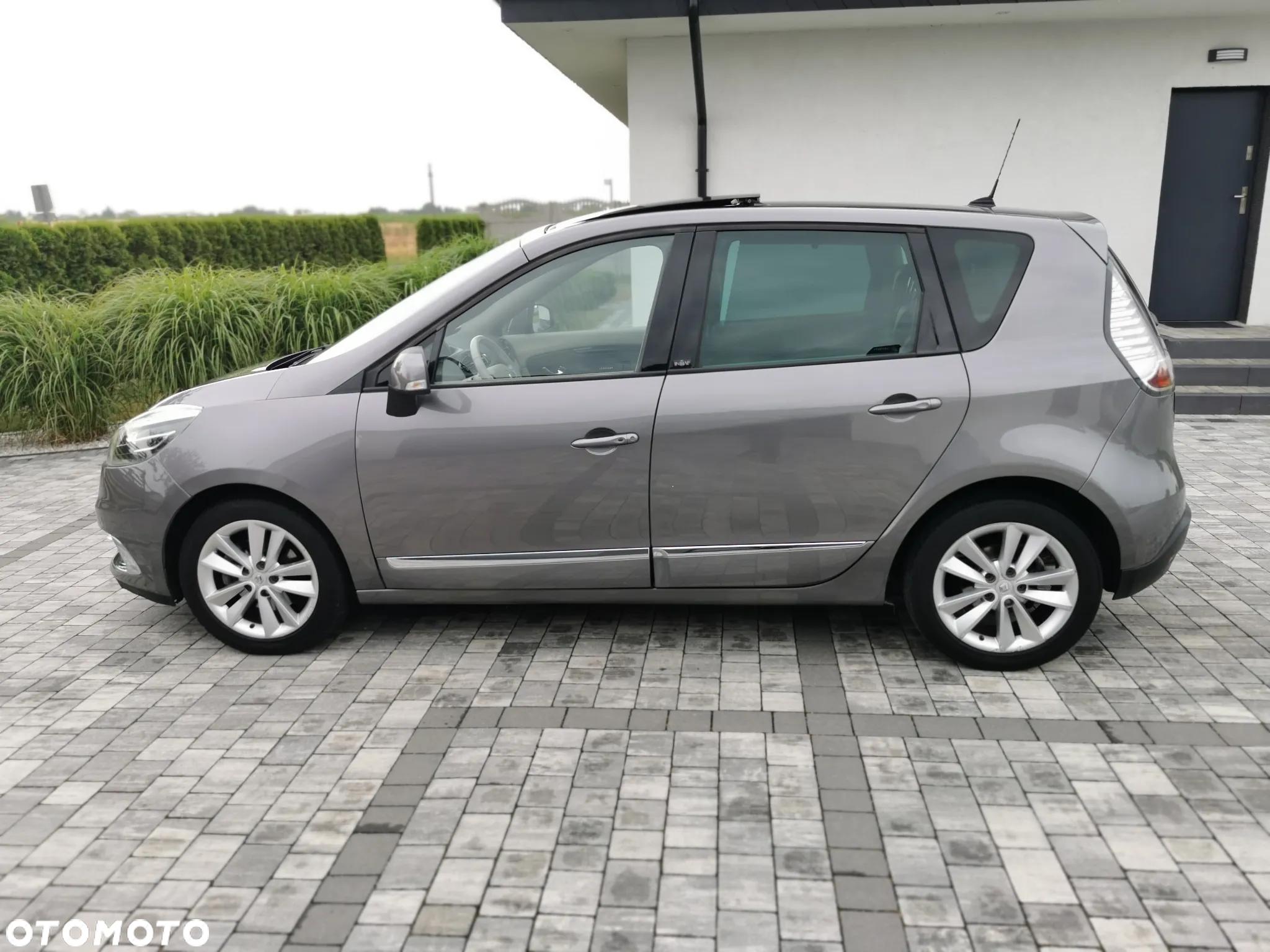 Renault Scenic 1.5dCi TomTom Edition EDC - 4