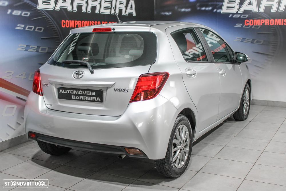 Toyota Yaris 1.4 D-4D Comfort+P.Style - 12