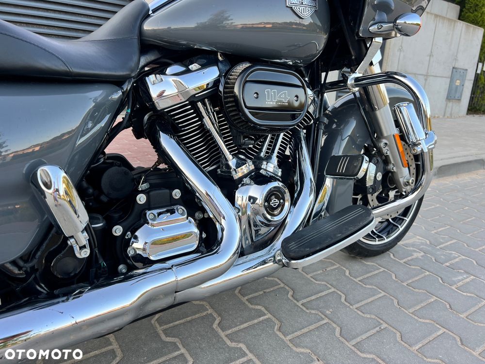 Harley-Davidson Touring Road Glide - 12