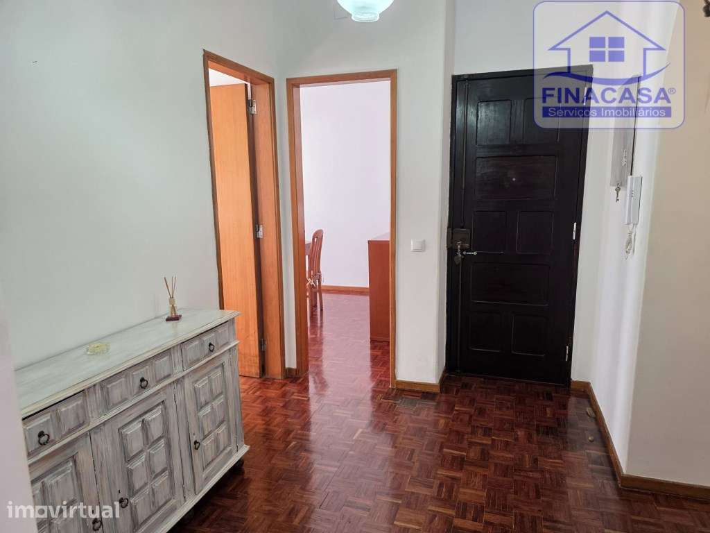 Apartamento T4 com boas áreas e excelente localização - Montalvão(S... - Grande imagem: 2/28