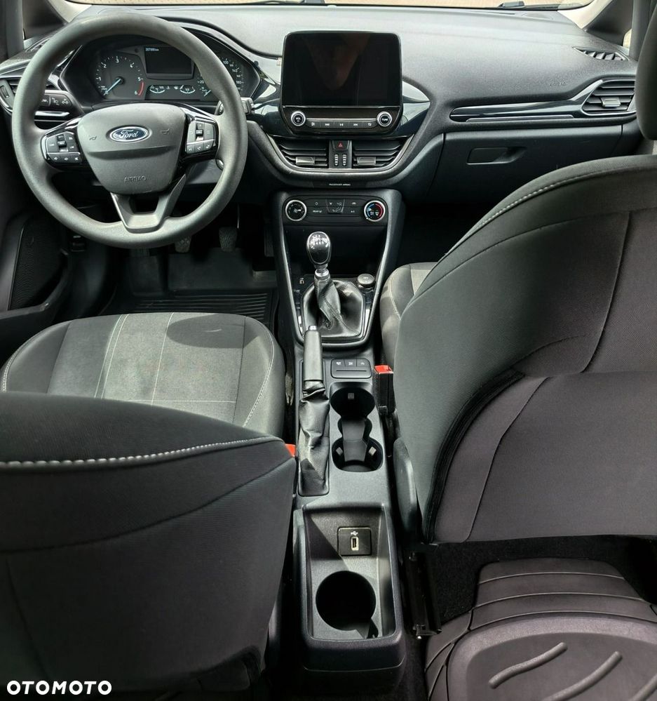 Ford Fiesta - 11