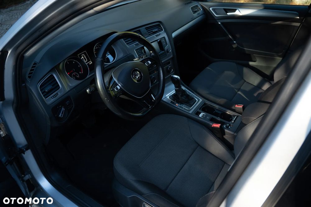 Volkswagen Golf 1.6 BlueTDI DSG Comfortline - 15
