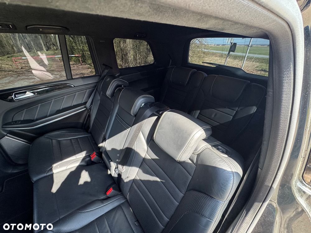 Mercedes-Benz GL - 14