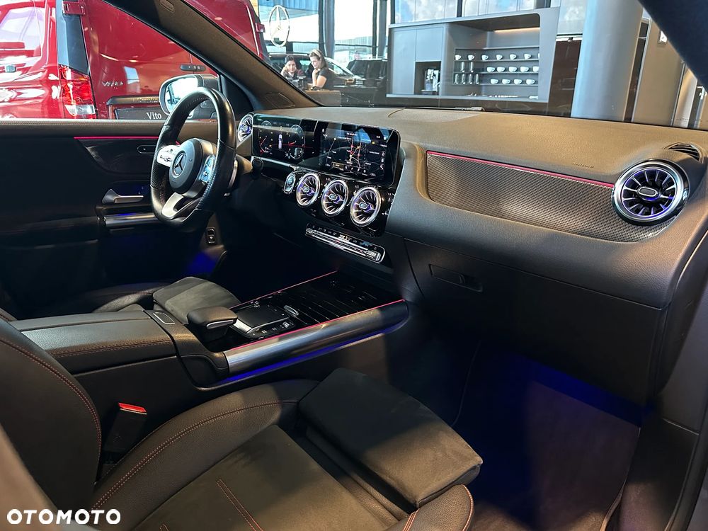Mercedes-Benz GLA 200 AMG Line - 15