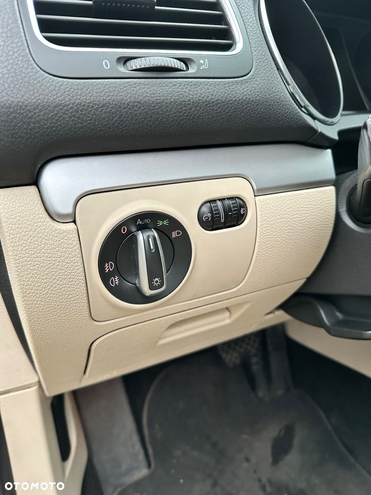 Volkswagen Golf 1.4 TSI Highline DSG - 14