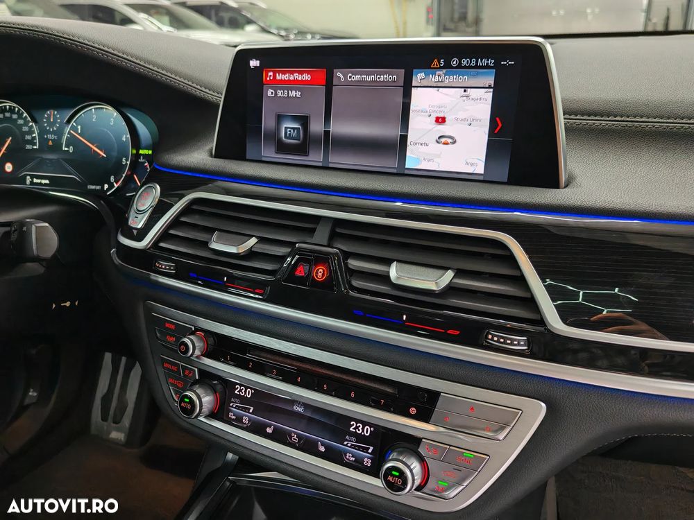 BMW Seria 7 740d xDrive - 16