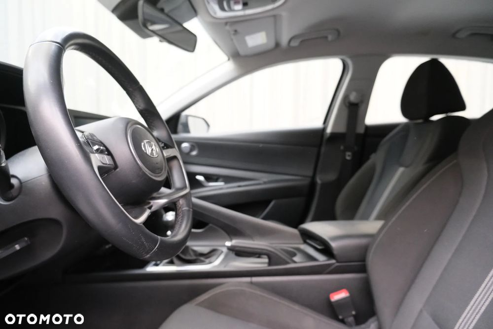 Hyundai Elantra 1.6 Modern - 5