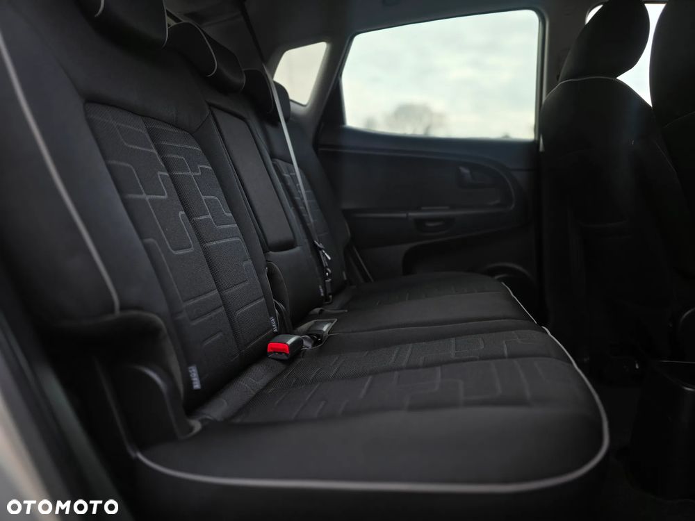 Kia Venga - 20