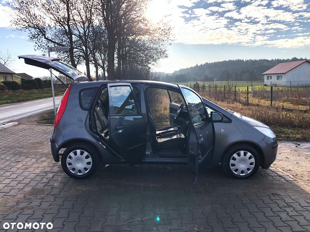 Mitsubishi Colt - 23