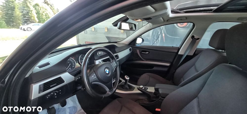 BMW Seria 3 320d DPF - 31