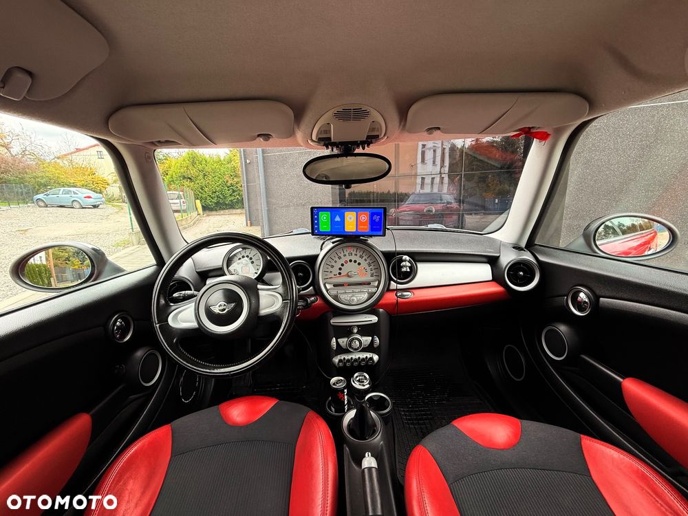 MINI Cooper Standard - 11