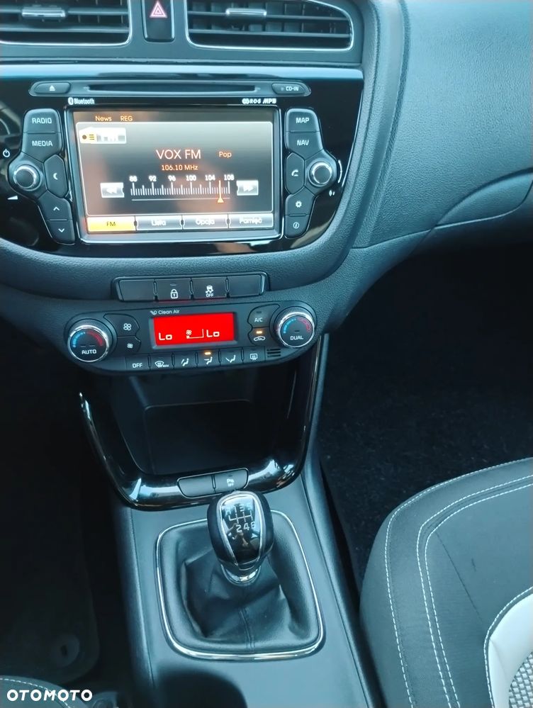 Kia Ceed 1.6 GDI Dream Team Edition - 9