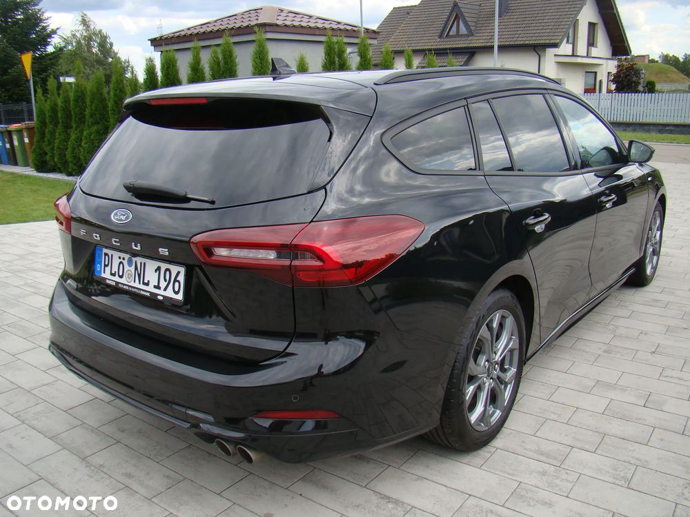 Ford Focus 1.5 EcoBlue STart-Stopp-System ST-LINE X - 11