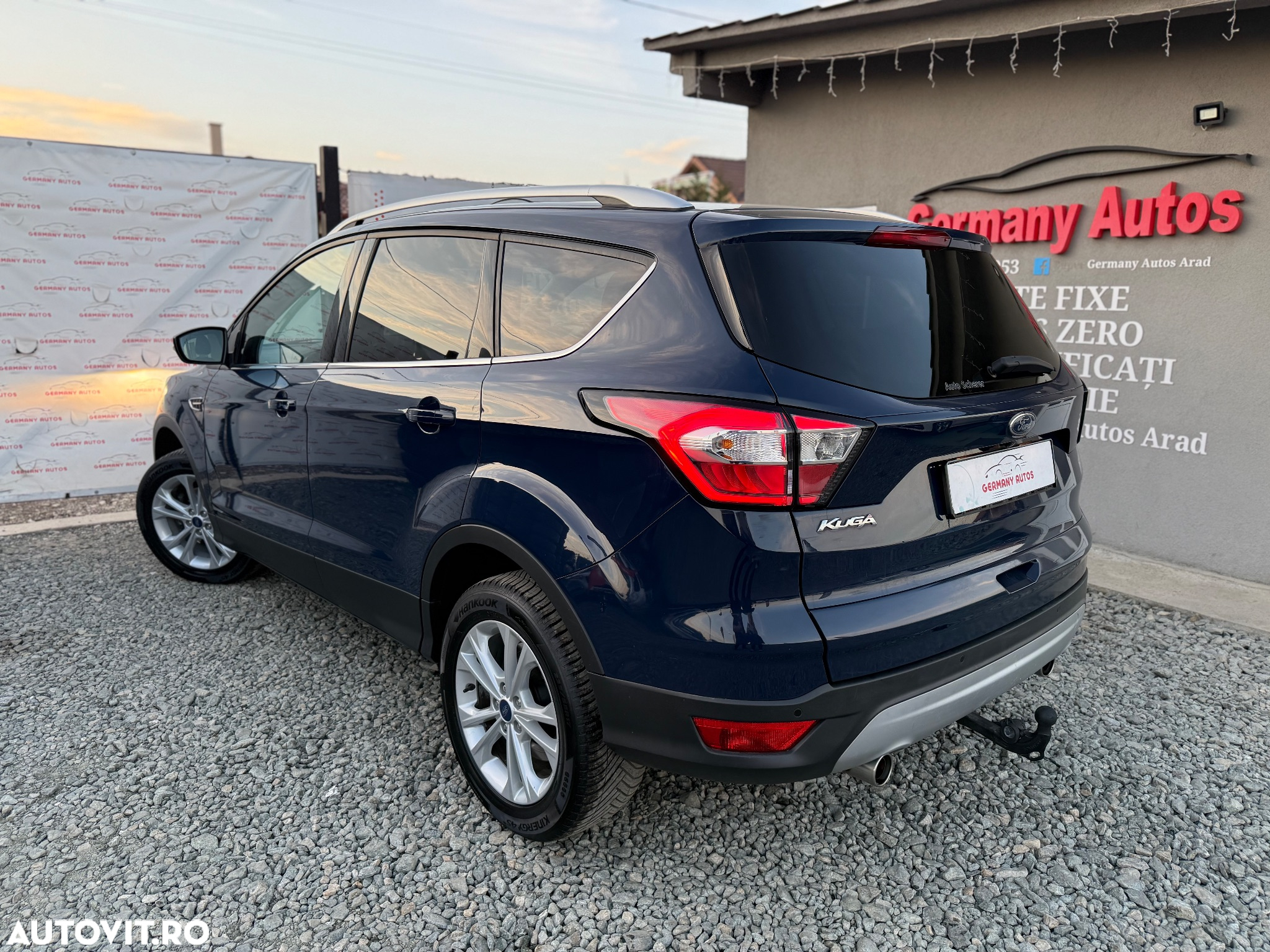 Ford Kuga 1.5 EcoBoost 2WD Trend - 4