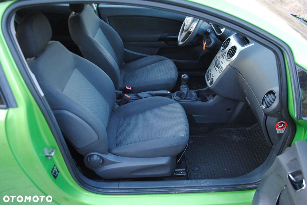 Opel Corsa 1.2 16V Color Edition - 11