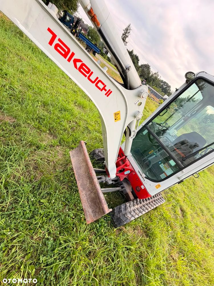 Takeuchi Tb216 - 10