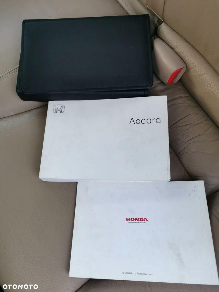 Honda Accord 2.0 Executive - 15