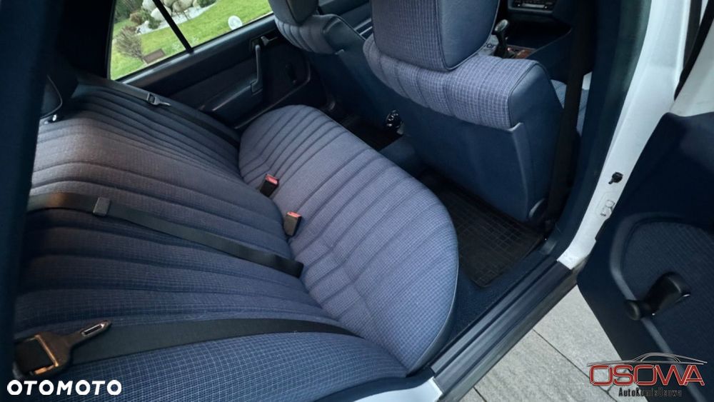 Mercedes-Benz W201 (190) - 39