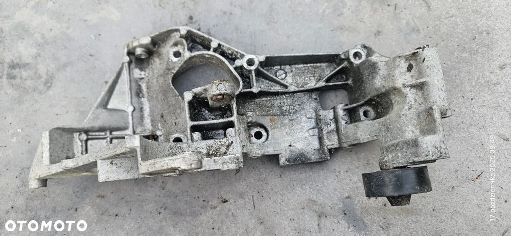 Łapa wspornik alternatora pompy VW Golf 4 IV Audi A3 8L Bora 1,9 TDI 038903143H 038903143A - 3