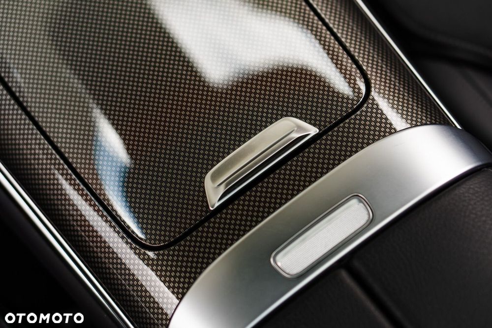 Mercedes-Benz GLC - 16